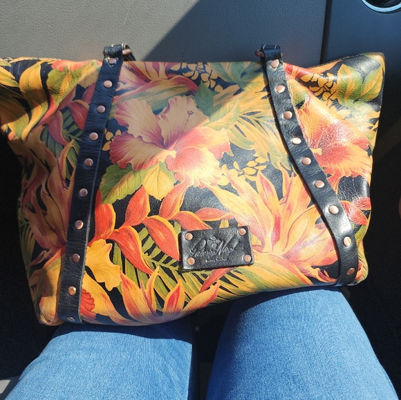 Patricia Nash - Picture 8 of 12